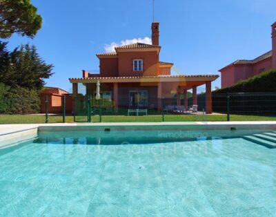 Chalet independiente en Villas de la Loma de Sancti Petri