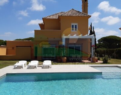 Chalet independiente en Villas de la Loma de Sancti Petri